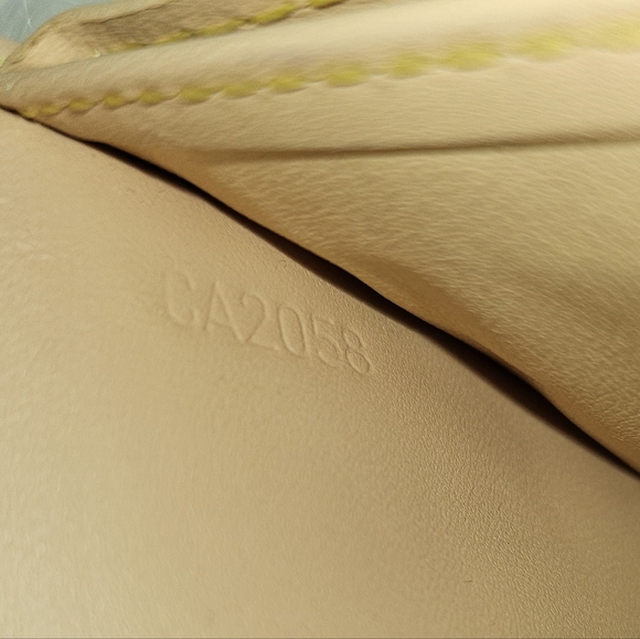 FOR @lolabunny254 ONLY 🌈 LV Murakami Wallet 🌈 - Picture 14 of 14